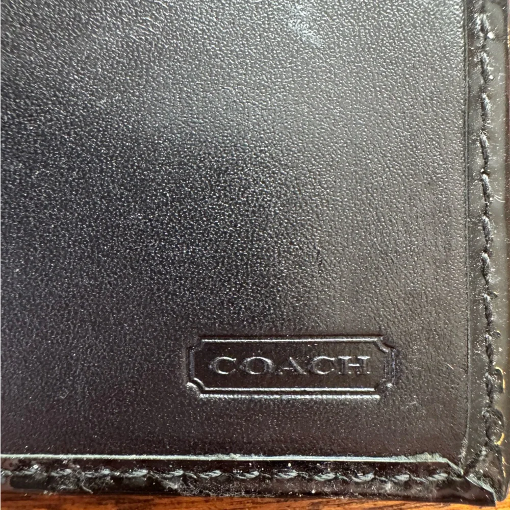 Coach Signature Black Canvas Slim Wallet W/ Patent Leather Trim - Picture 7 of 15